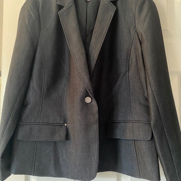 Roz & Ali, Navy blazer suit jacket ‼️HAS MATCHING PANTS‼️, size 16P - Picture 1 of 6